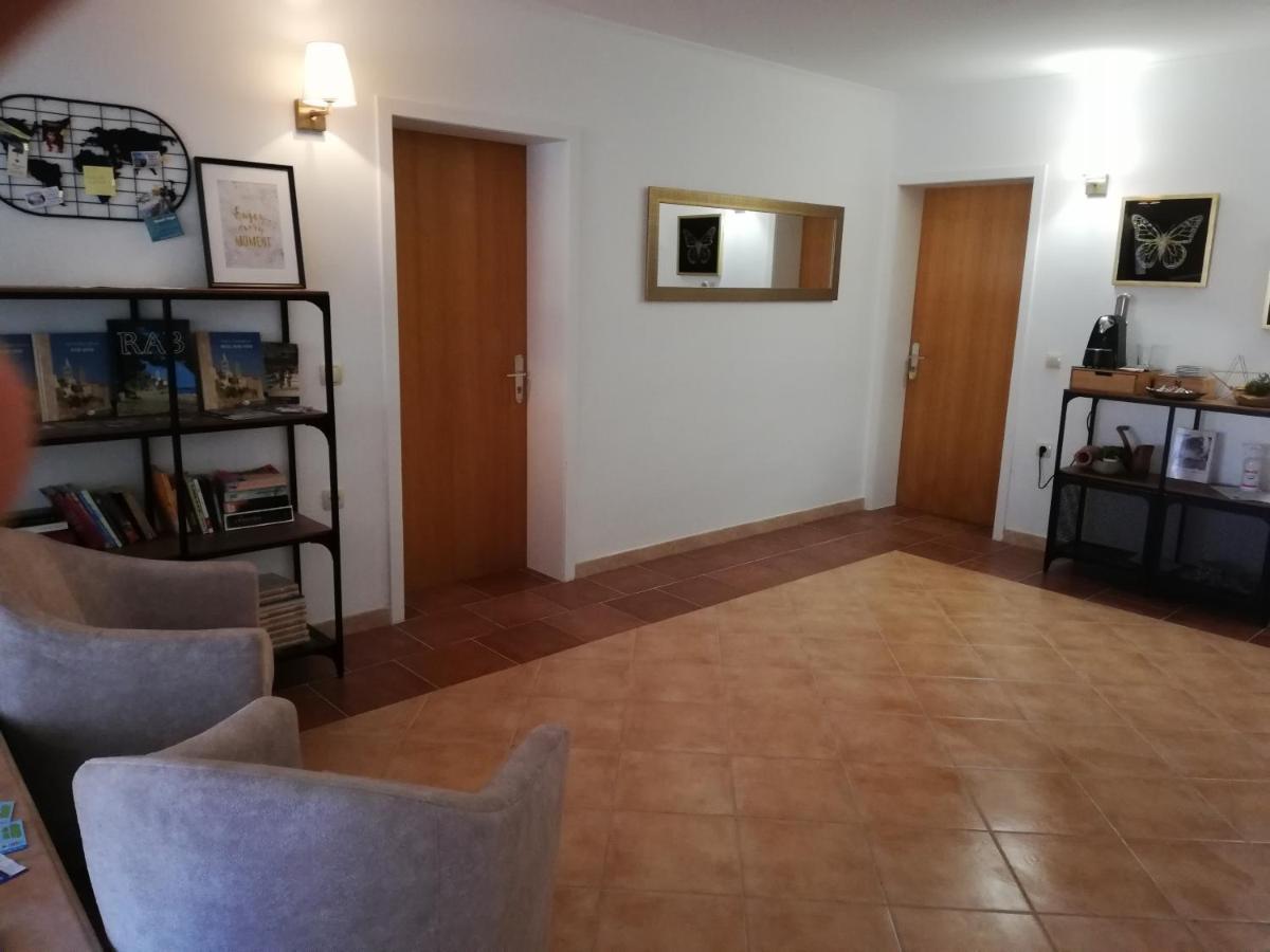 Riviera Rooms And Apartments Palit Esterno foto