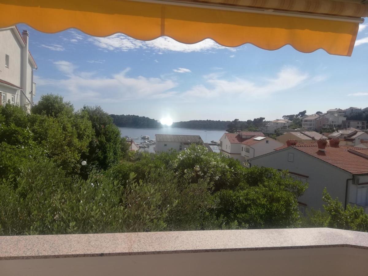 Riviera Rooms And Apartments Palit Esterno foto