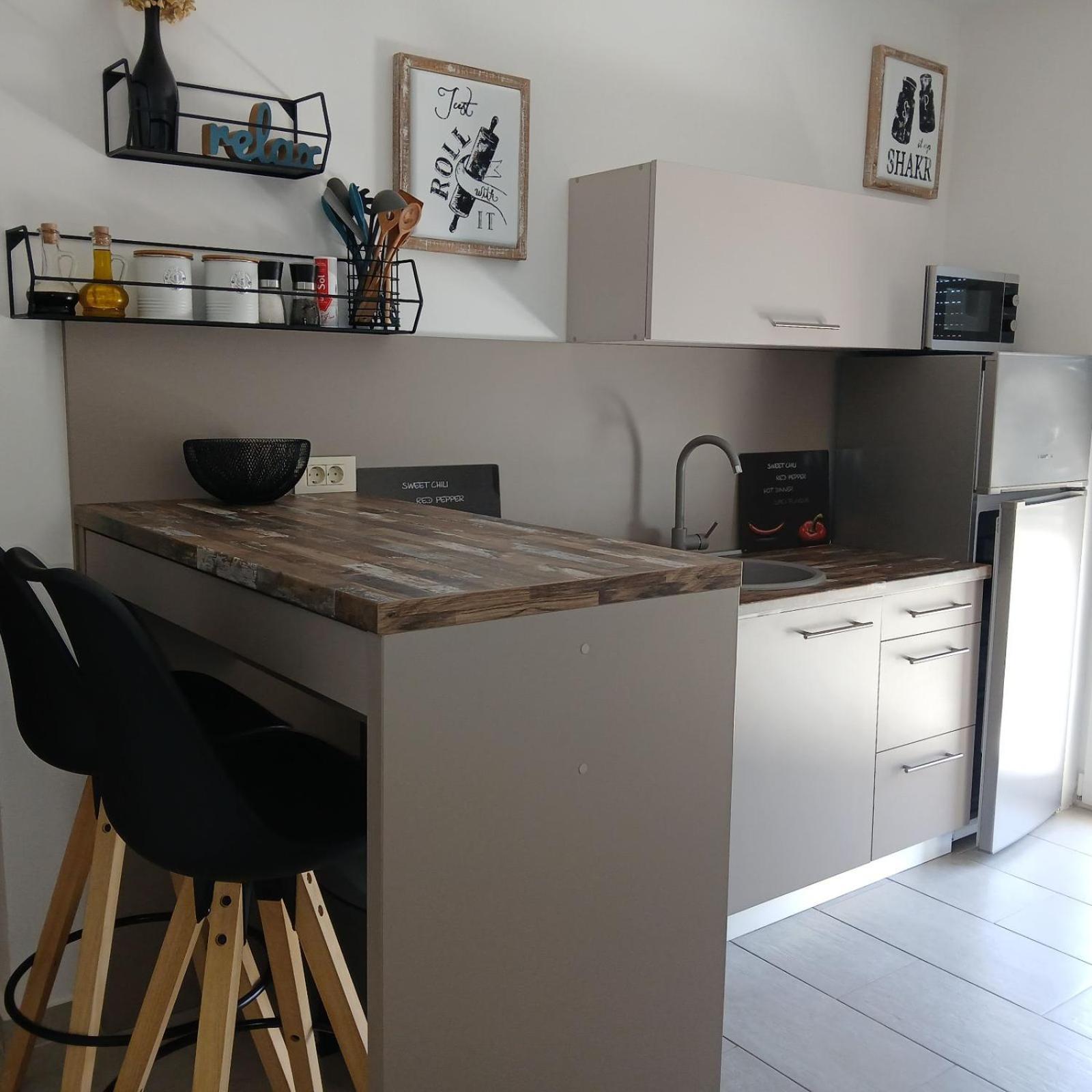 Riviera Rooms And Apartments Palit Esterno foto