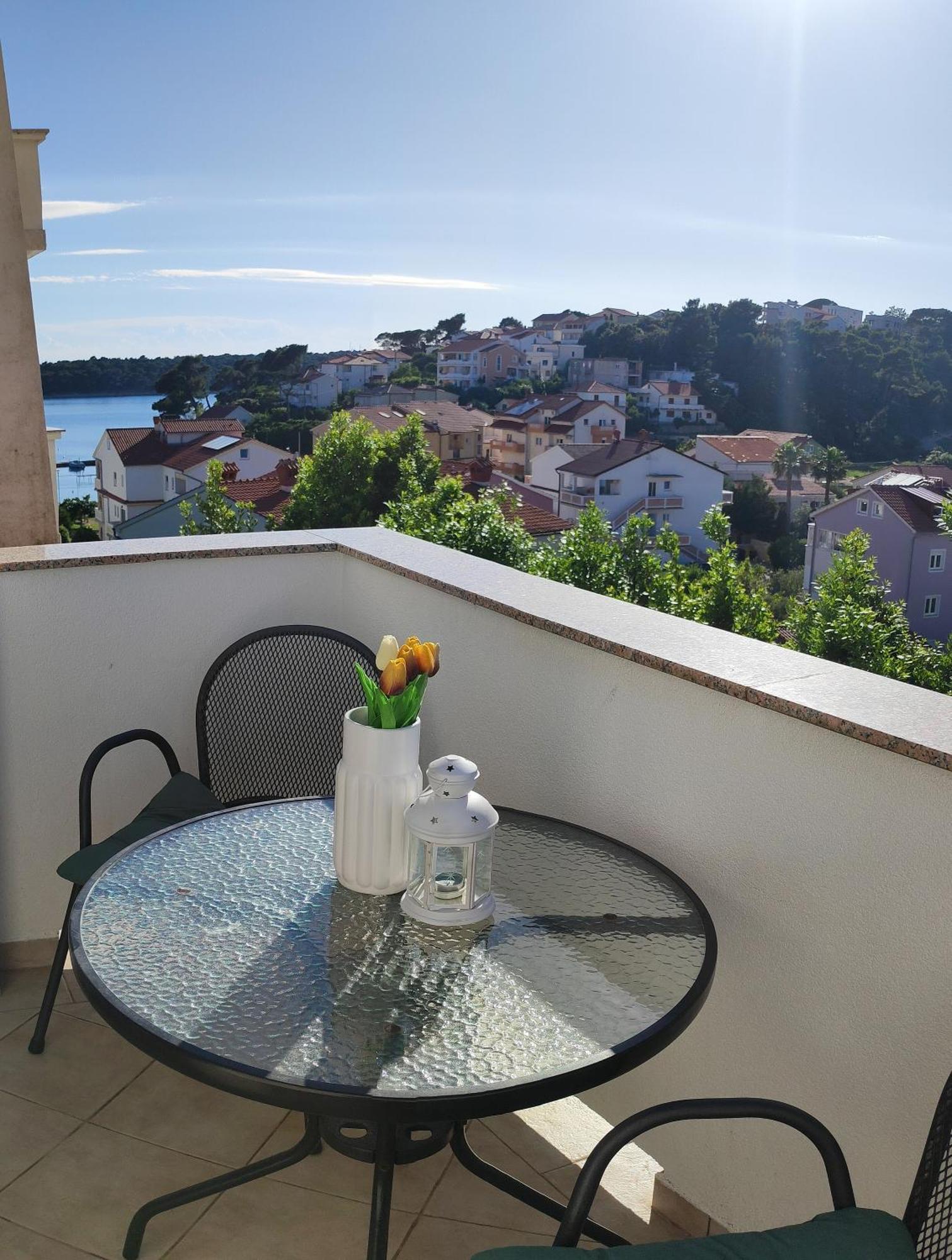 Riviera Rooms And Apartments Palit Esterno foto