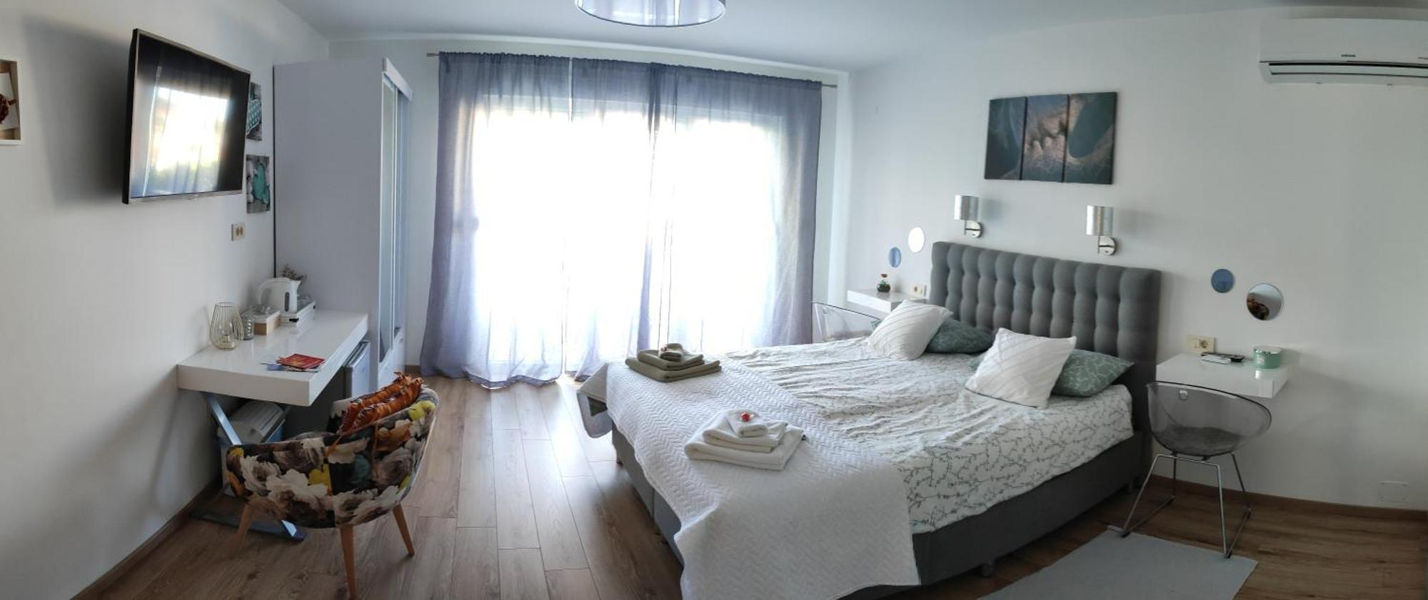 Riviera Rooms And Apartments Palit Esterno foto